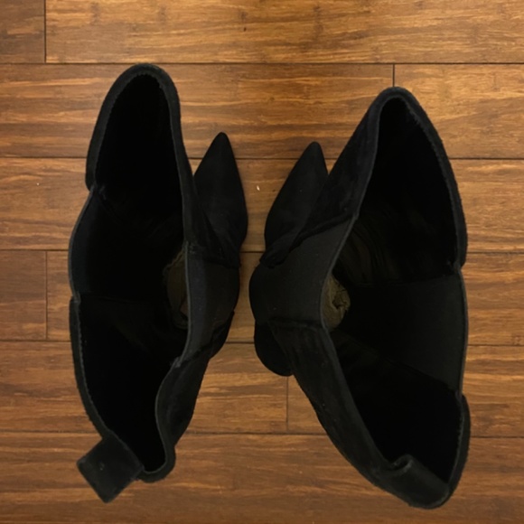 Manolo Blahniks  suede boots - Picture 6 of 8